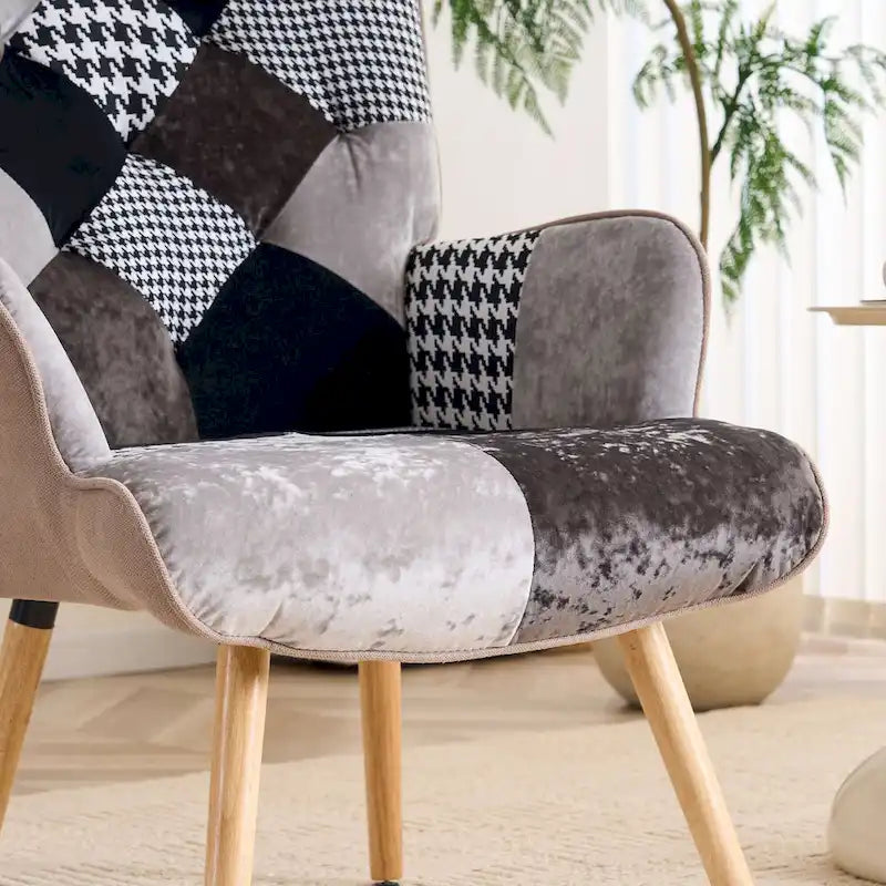 Fauteuil d'appoint capitonné à oreilles avec pieds en hévéa et patins ajustables