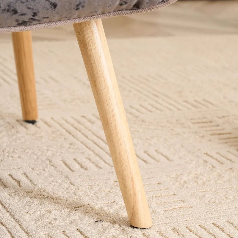 Fauteuil d'appoint capitonné à oreilles avec pieds en hévéa et patins ajustables