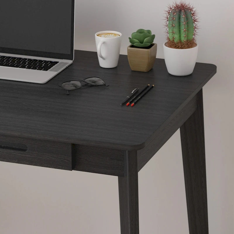 Bureau classique avec tiroirs