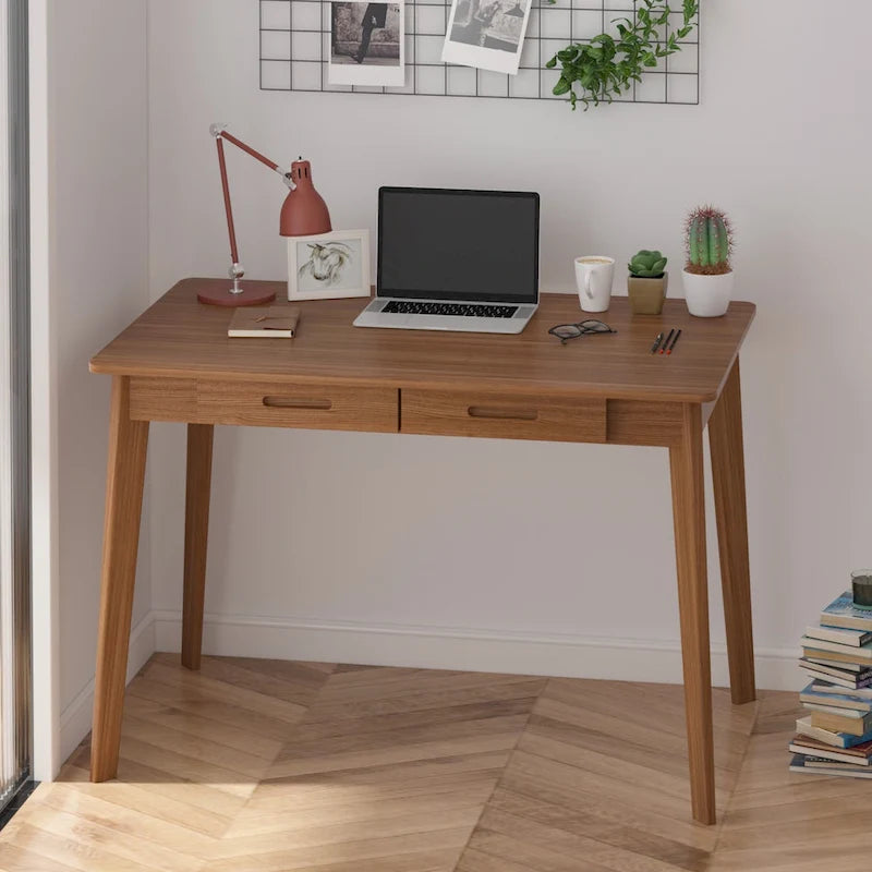 Bureau classique avec tiroirs