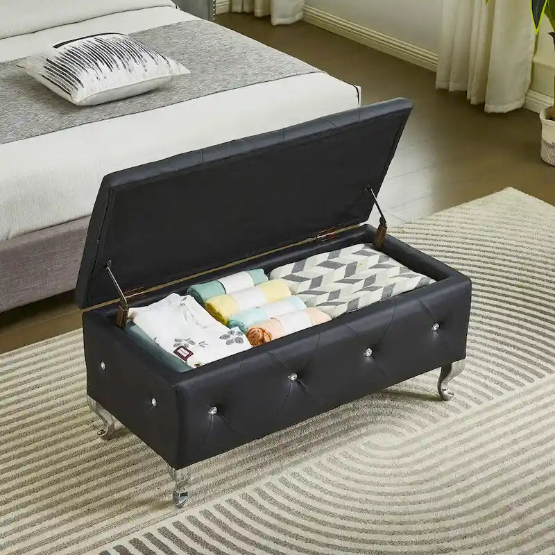 Banc de rangement rectangulaire capitonné avec boutons en cristal