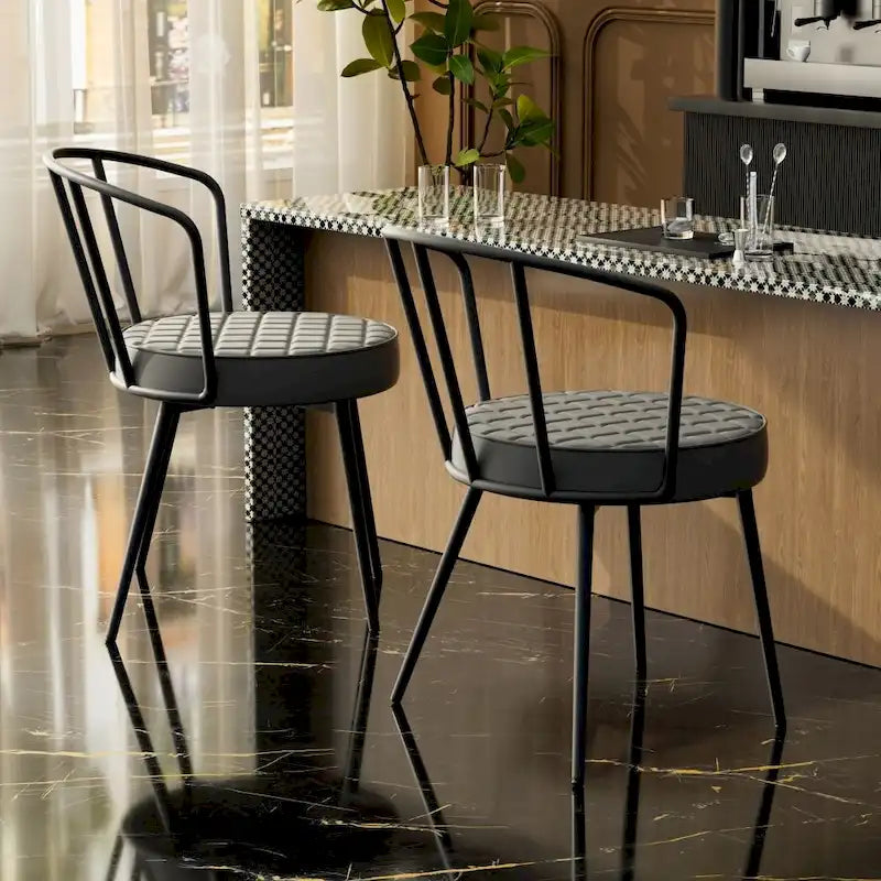 Lot de 2 chaises de salle à manger avec assise en similicuir et pieds en métal
