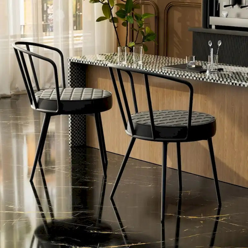 Lot de 2 chaises de salle à manger avec assise en similicuir et pieds en métal